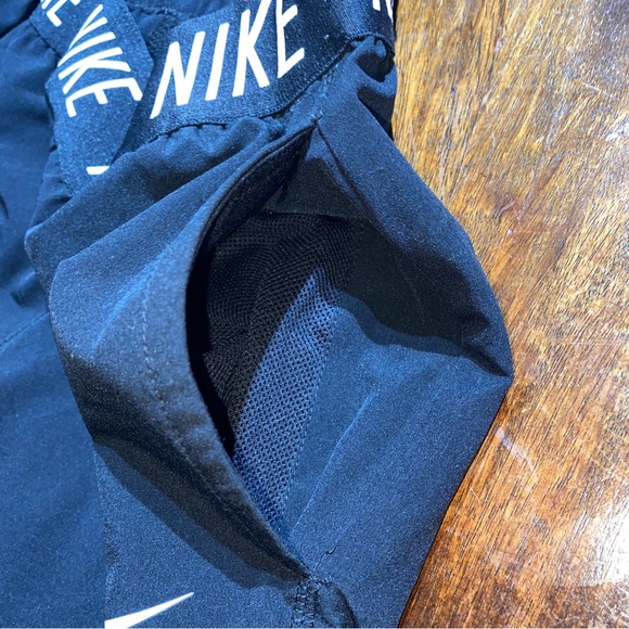 NIKE Sz S Womens Tracksuit Bottoms Black Tapered Loose Fit Mid Rise Track Pants - Picture 5 of 14